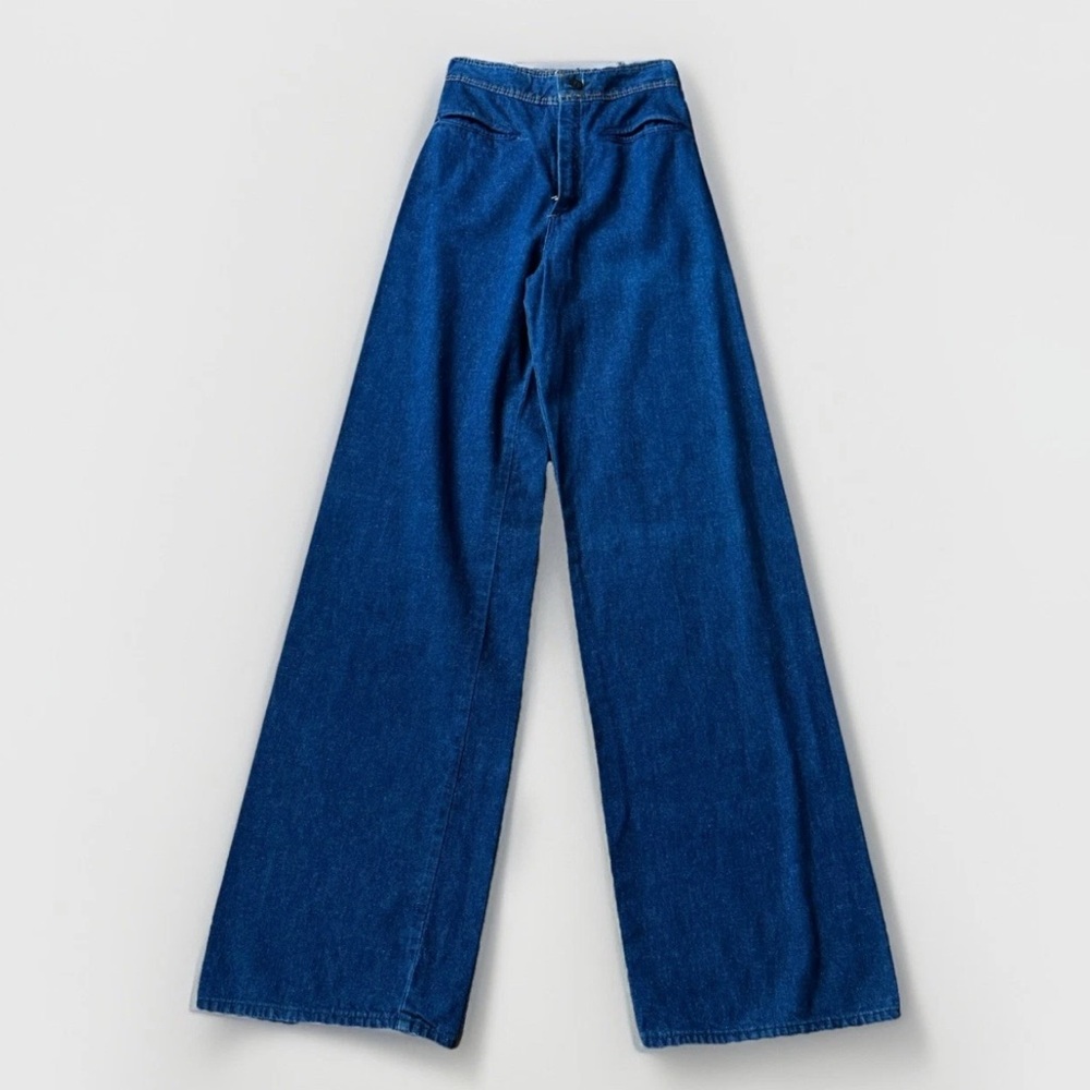 VTG 70s Levi’s Big E Metal Tab Wide Leg Jeans W 24”